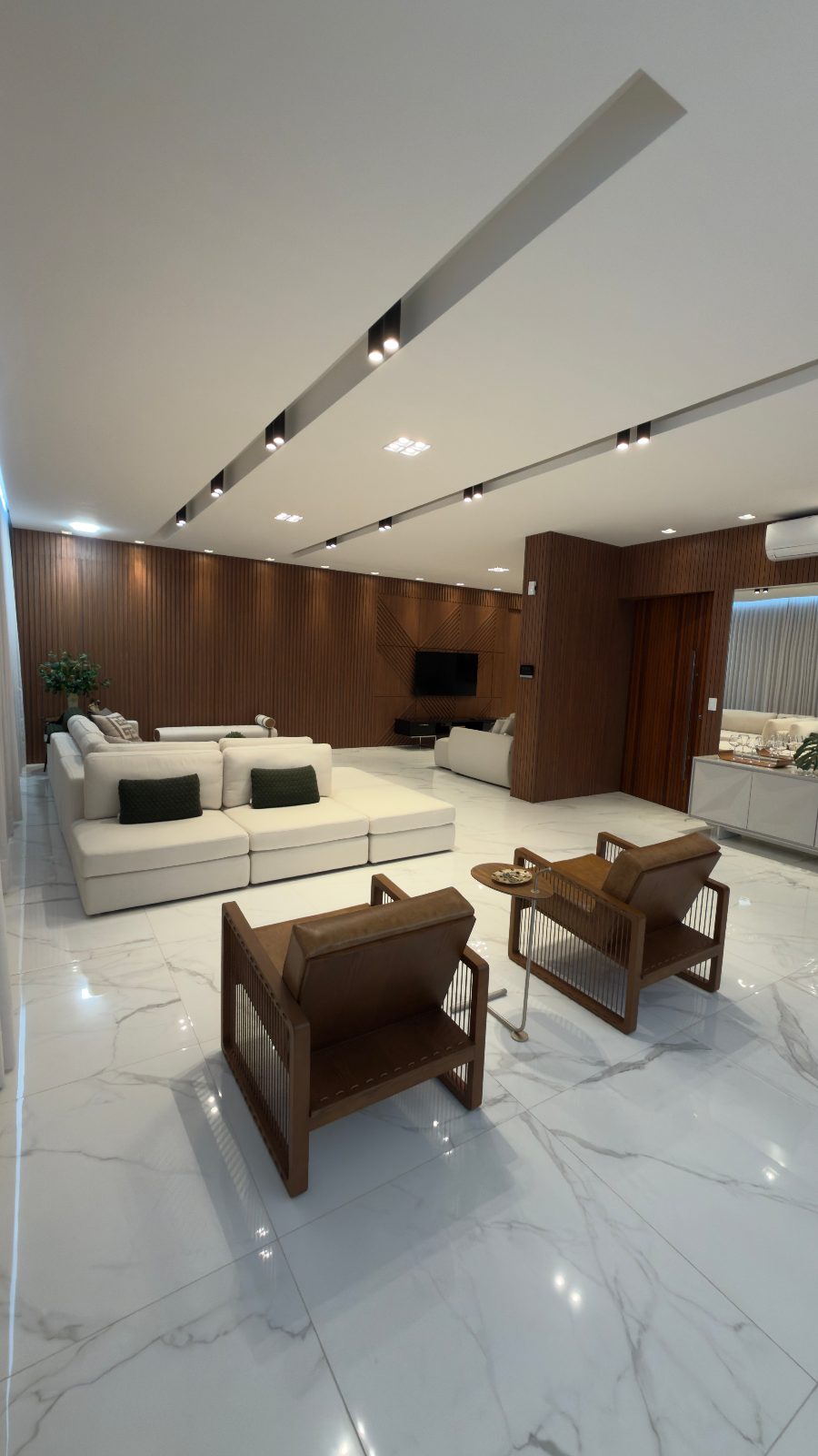 Cobertura linear com 3 suítes, piscina privativa e energia solar no Cidade Nobre — foto 4