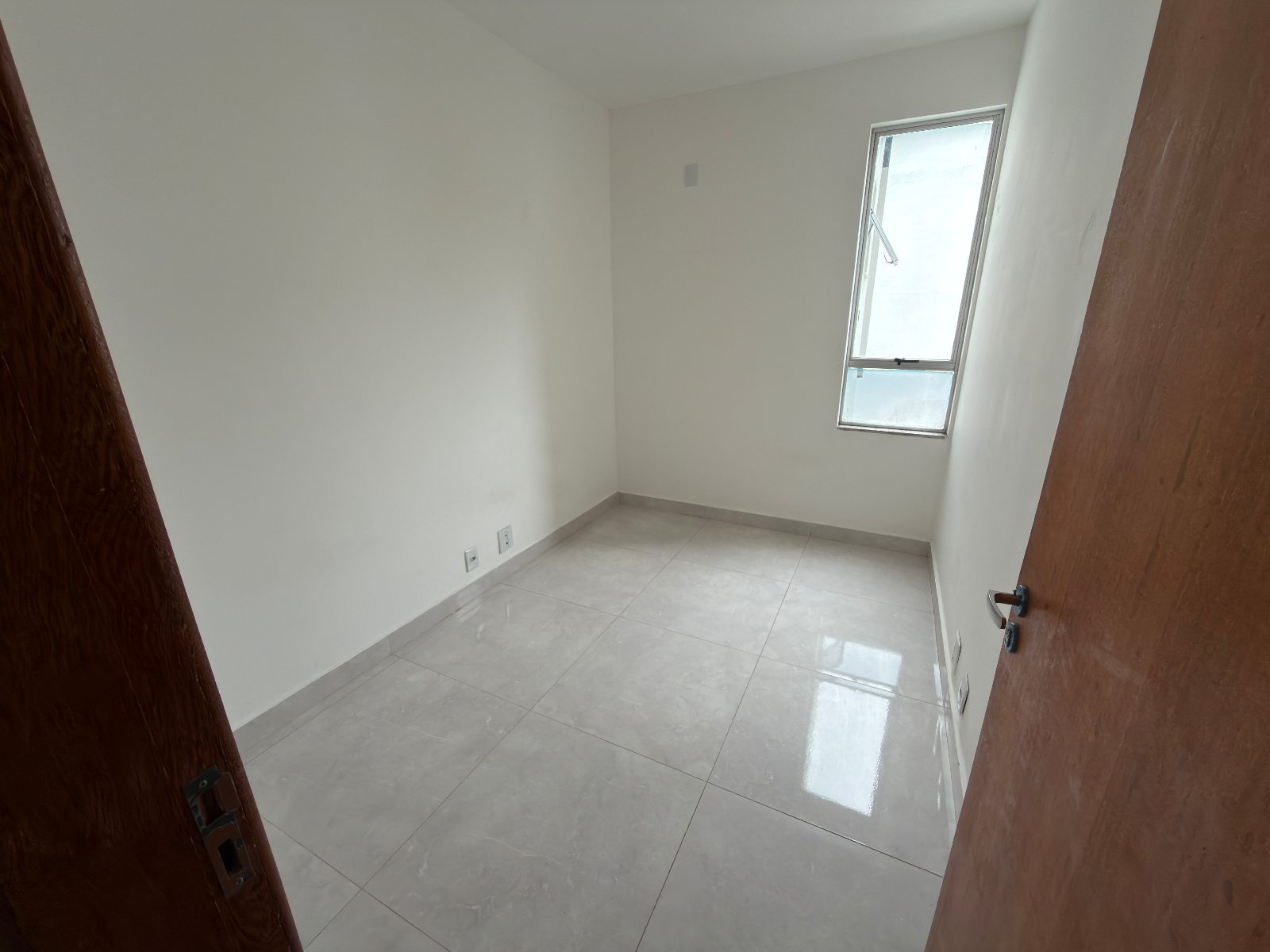Apartamento 3 quartos com suíte e 2 vagas cobertas no Caravelas — foto 11
